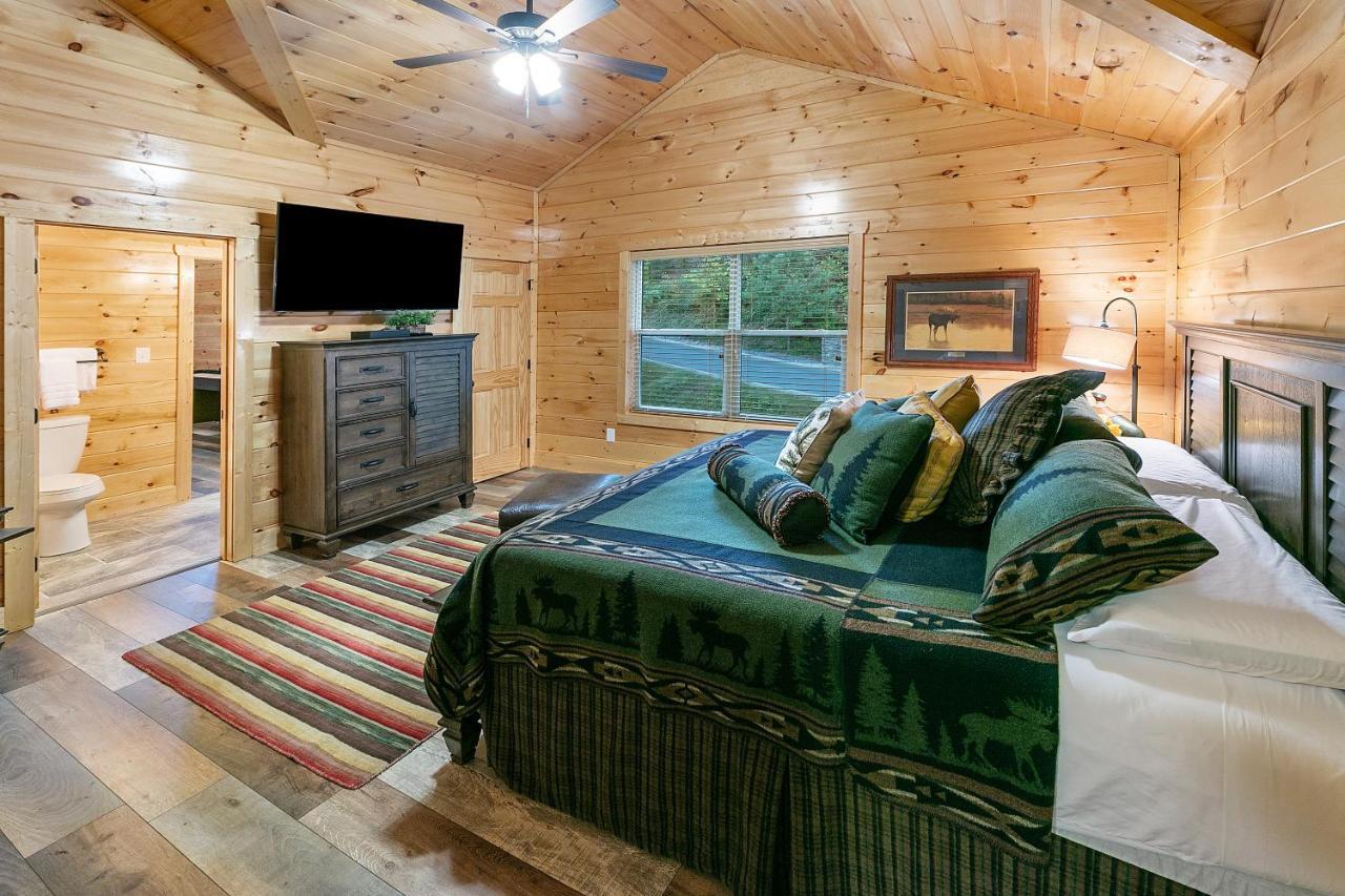 Gritz Carlton, Private Pool, Theater Rm, 1089 Of Free Tickets Each Paid Day, Dollywood And More Sevierville Exterior photo