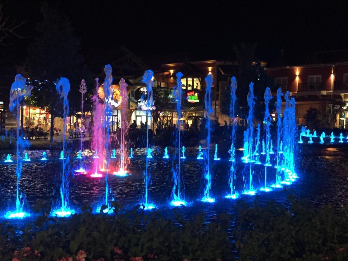 Gritz Carlton, Private Pool, Theater Rm, 1089 Of Free Tickets Each Paid Day, Dollywood And More Sevierville Exterior photo