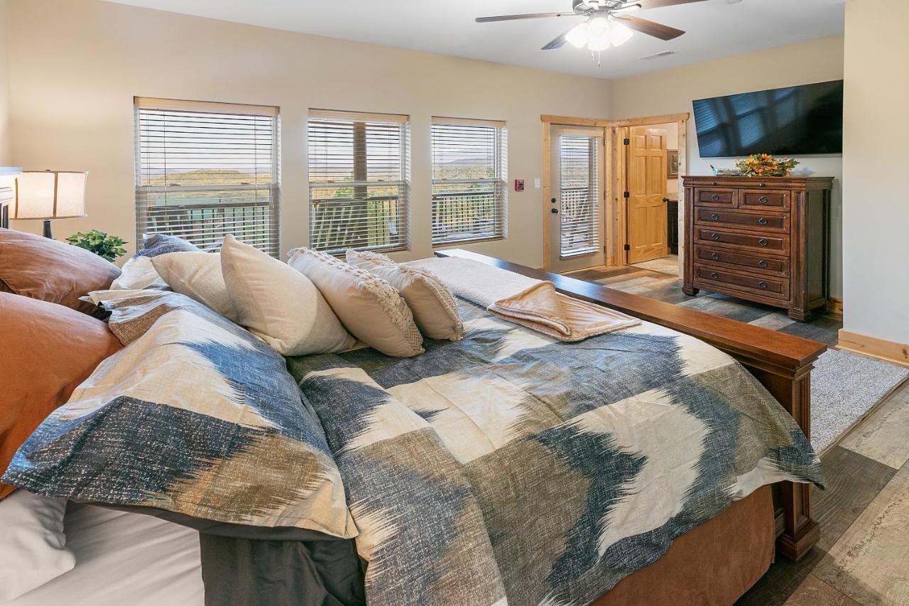 Gritz Carlton, Private Pool, Theater Rm, 1089 Of Free Tickets Each Paid Day, Dollywood And More Sevierville Exterior photo