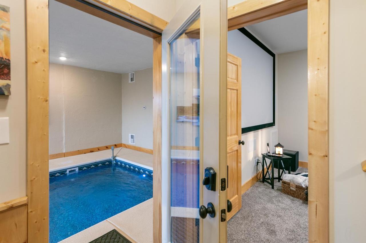 Gritz Carlton, Private Pool, Theater Rm, 1089 Of Free Tickets Each Paid Day, Dollywood And More Sevierville Exterior photo