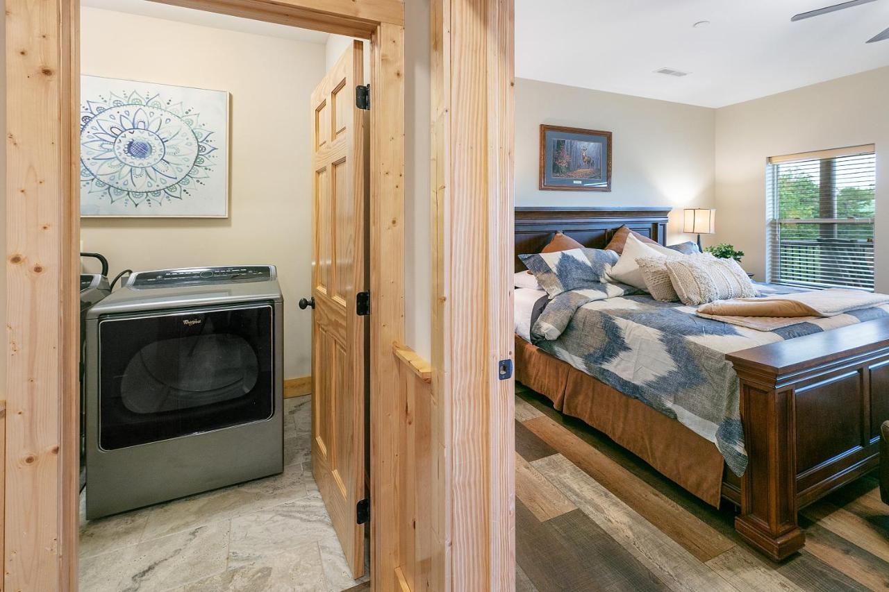 Gritz Carlton, Private Pool, Theater Rm, 1089 Of Free Tickets Each Paid Day, Dollywood And More Sevierville Exterior photo